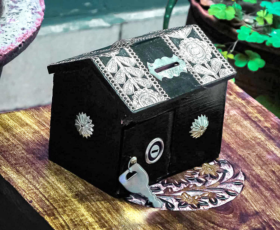 Wooden Hut Shaped Money Bank for Coin Storage Organizer for Kids & Adults , Gullak for Gift Item Dime Store